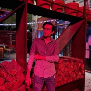 Meet your Posher, Eduardo